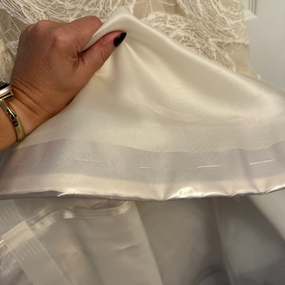 Vera Wang luxe Bridal Gown Black And White Size 10. 2014 Runway. Lace - Picture 15 of 16